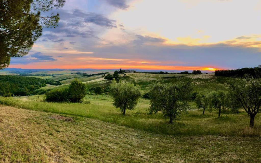 トレクアンダ Agriturismo Soleヴィラ エクステリア 写真